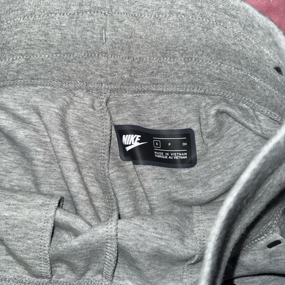Nike Womens Sportswear Tech Fleece Pants Grey Sz Small - Picture 3 of 5